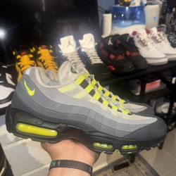 nike air max 95 neon 2022 size 12 
