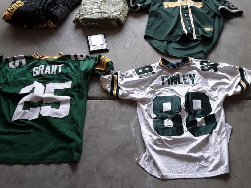 Green bay Packers Sleeping Bag And Blanket And Jerseys