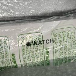 BNIB Apple Watch SE ( 2nd Gen / SE2 ) [GPS 40mm] Smartwatch