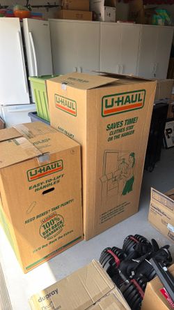 Wardrobe boxes and moving boxes
