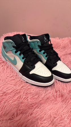 Jordan 1 tropical twist igloo