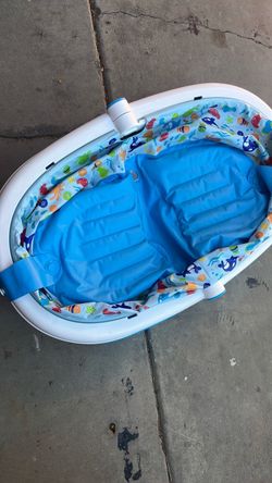 Baby tub shower