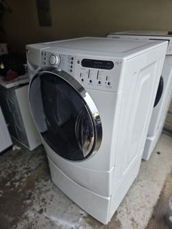 Washer Kenmore With pedestal