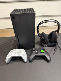 X Box Series X 1T Console Plus Astro A50 headset