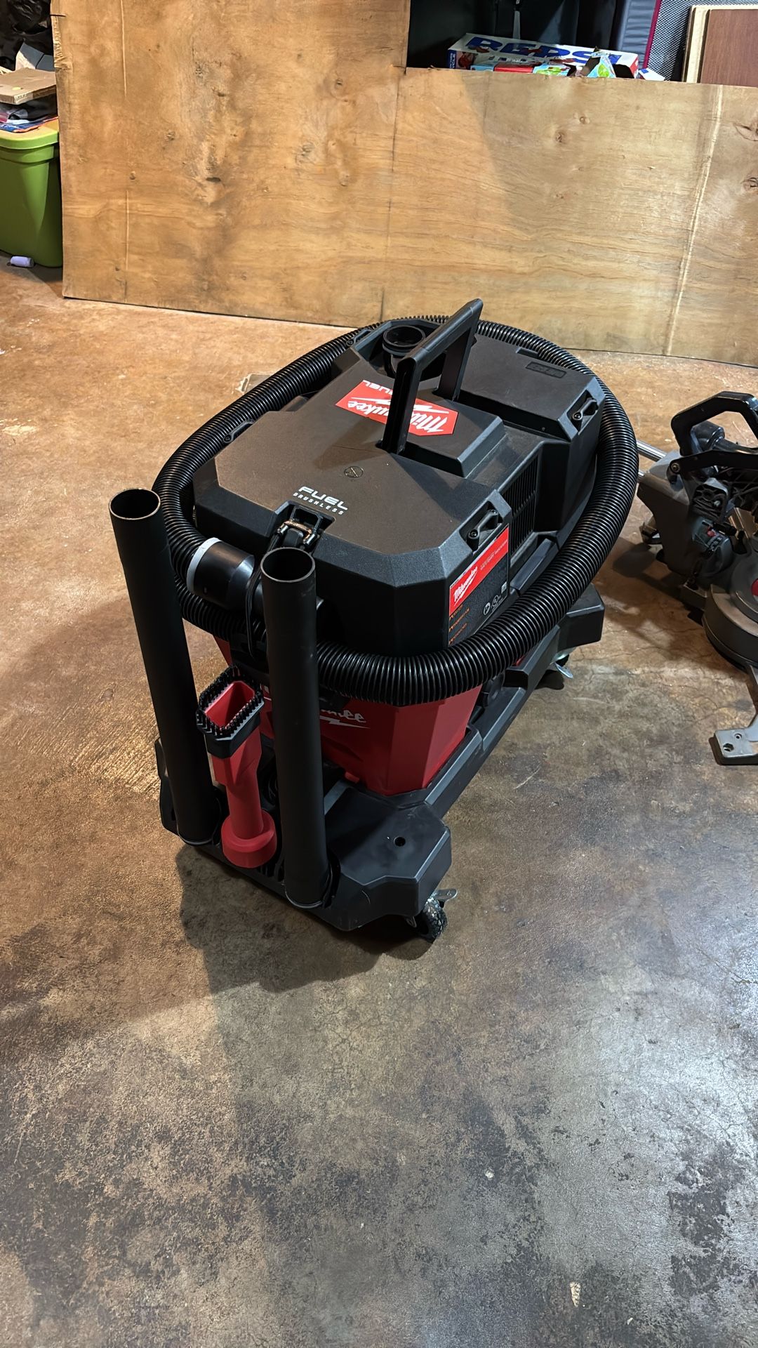 Milwaukee M18 6gal Wet/dry Vac