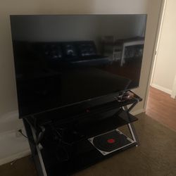 65in Roku TV With The Stand