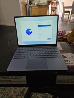 Microsoft Surface Laptop