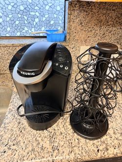 Keurig Coffee Maker with K-Cup Pod Holder