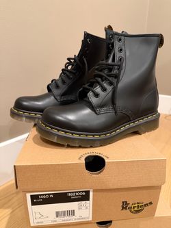 Authentic Doc Marten 1460 Leather Boots (size 8), brand new never worn!