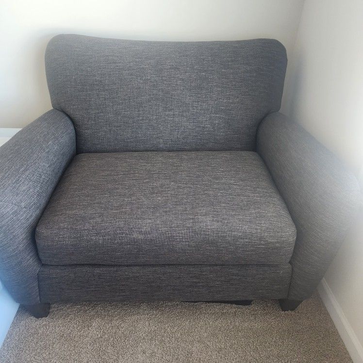 Extra Large Chair With Ottoman 