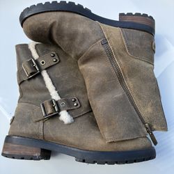 Ugg Green Winter boots size 7