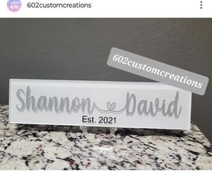 Personalized Gift Name plate with Stand -  Gift For Mom Grandma Gigi Nana Abuela Mother's Wife Sister Daughter Boss Coworker Teacher Secretary 