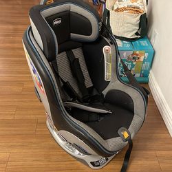 Chicco NextFit Zip Air Convertible Car Seat - Used