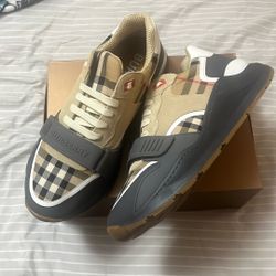 Burberry Shoes