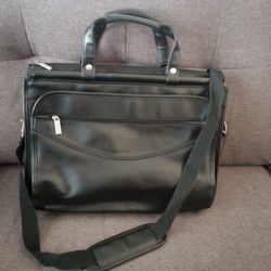 Solo Black Expandable Laptop Hybrid Briefcase Messenger Bag Cross Body Satchel Faux Leather Adjustable Shoulder Strap