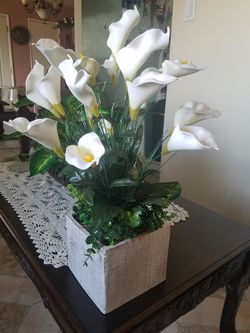 Calla Lily Arrangement small