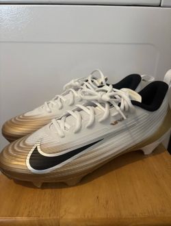 Football cleats