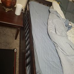 Dorel day bed full size