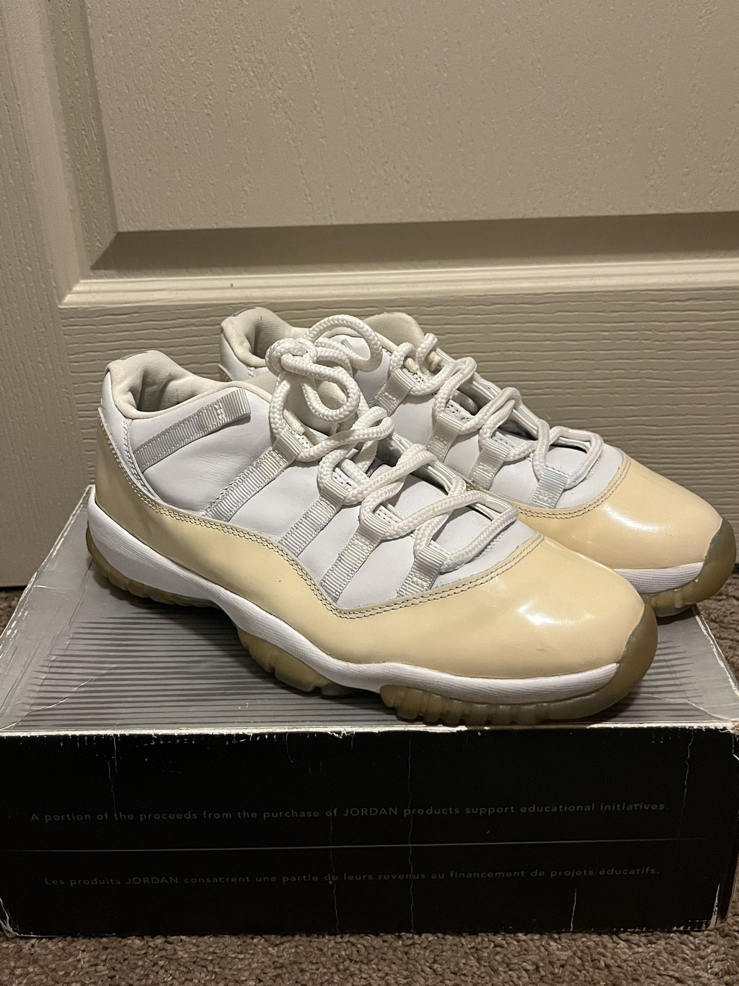 Air Jordan 11 Retro low “White Light Zen Grey”