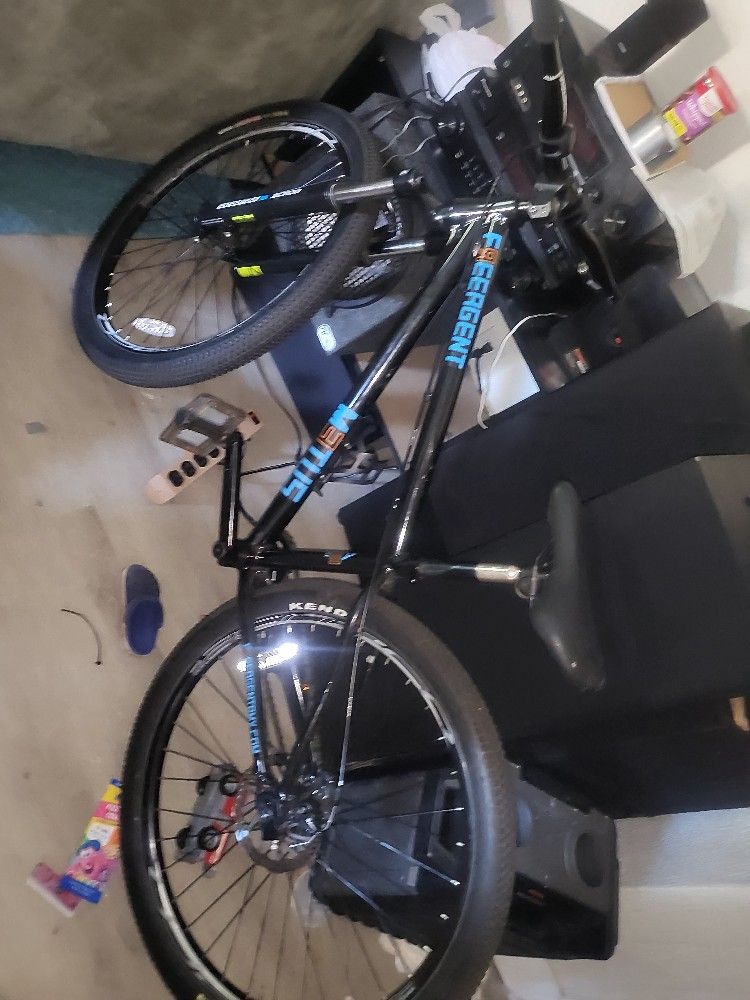 free agent metus downhill 26" bike