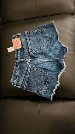 501 Levi’s women’s shorts high waist 26” waist