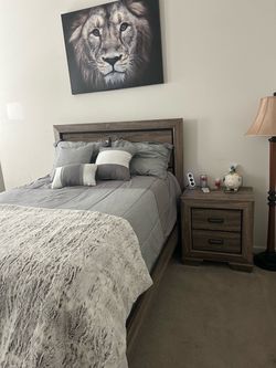 Full Size Bed