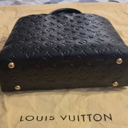 LOUIS VUITTON  BAG  EXCELENT CONDICION 👍