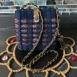 Vintage Blue and purple Wicker Small Boxy Purse Shoulder Cross Body Strap Mesh Clasp