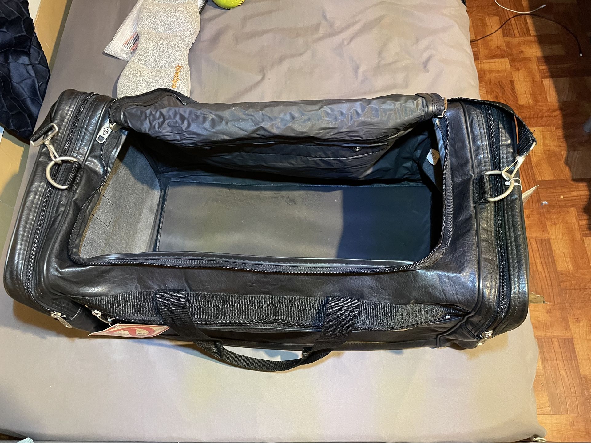 Fashion Designer Clear Transparent Crossbody Stadium Bag for Sale in Mckees  Rocks, PA - OfferUp