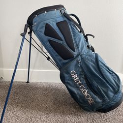 TAYLORMADE Grey Goose Golf Bag 