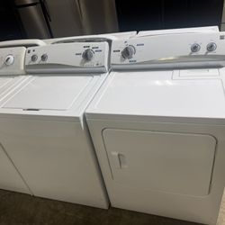 Kenmore Washer And Dryer Set $399