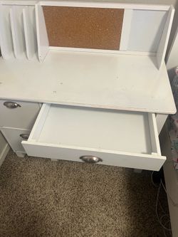 Kidskraft desk