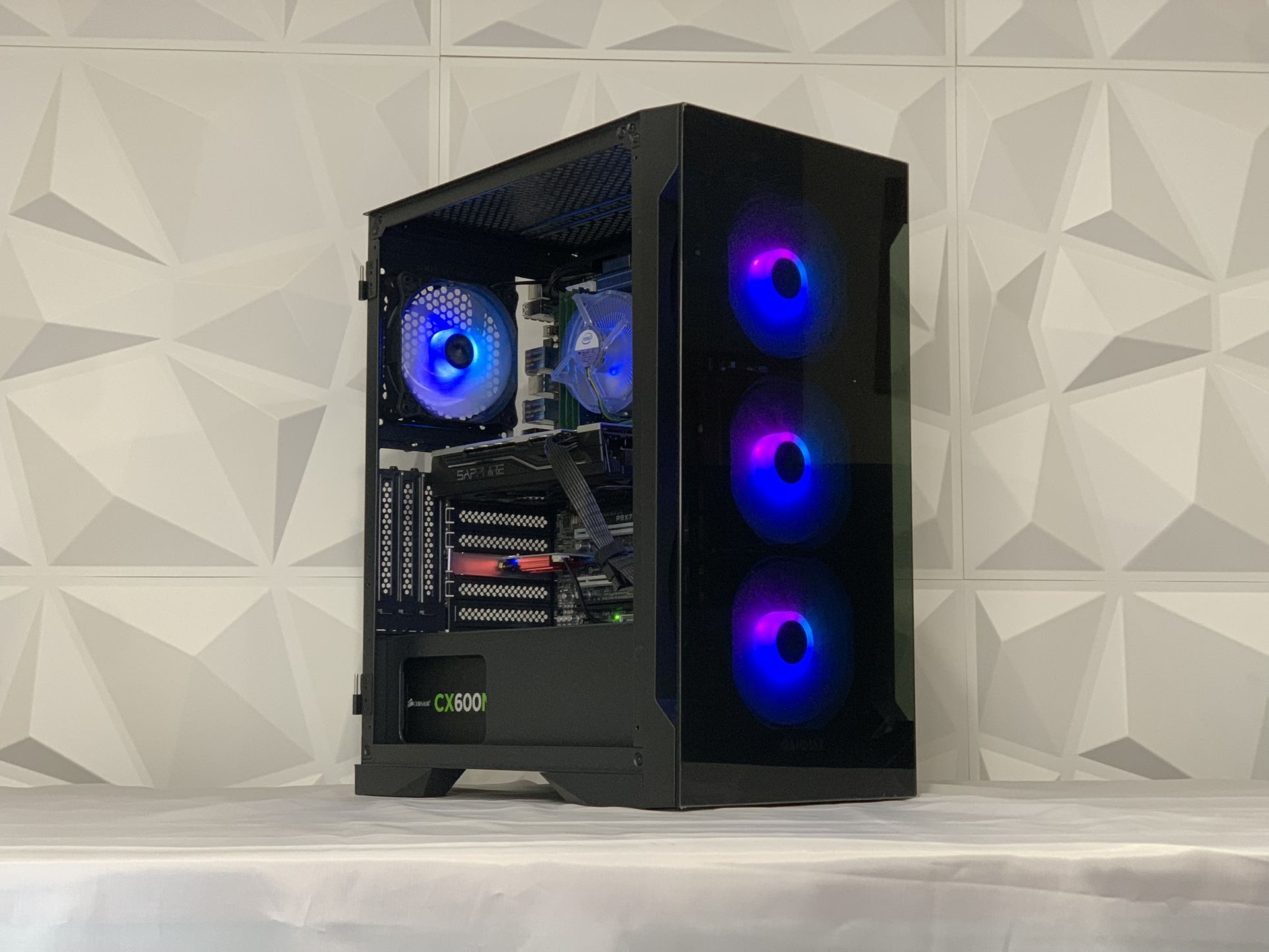 Gaming PC | Intel 10-Cores | AMD RX 590 | 32GB RAM | 1TB SSD