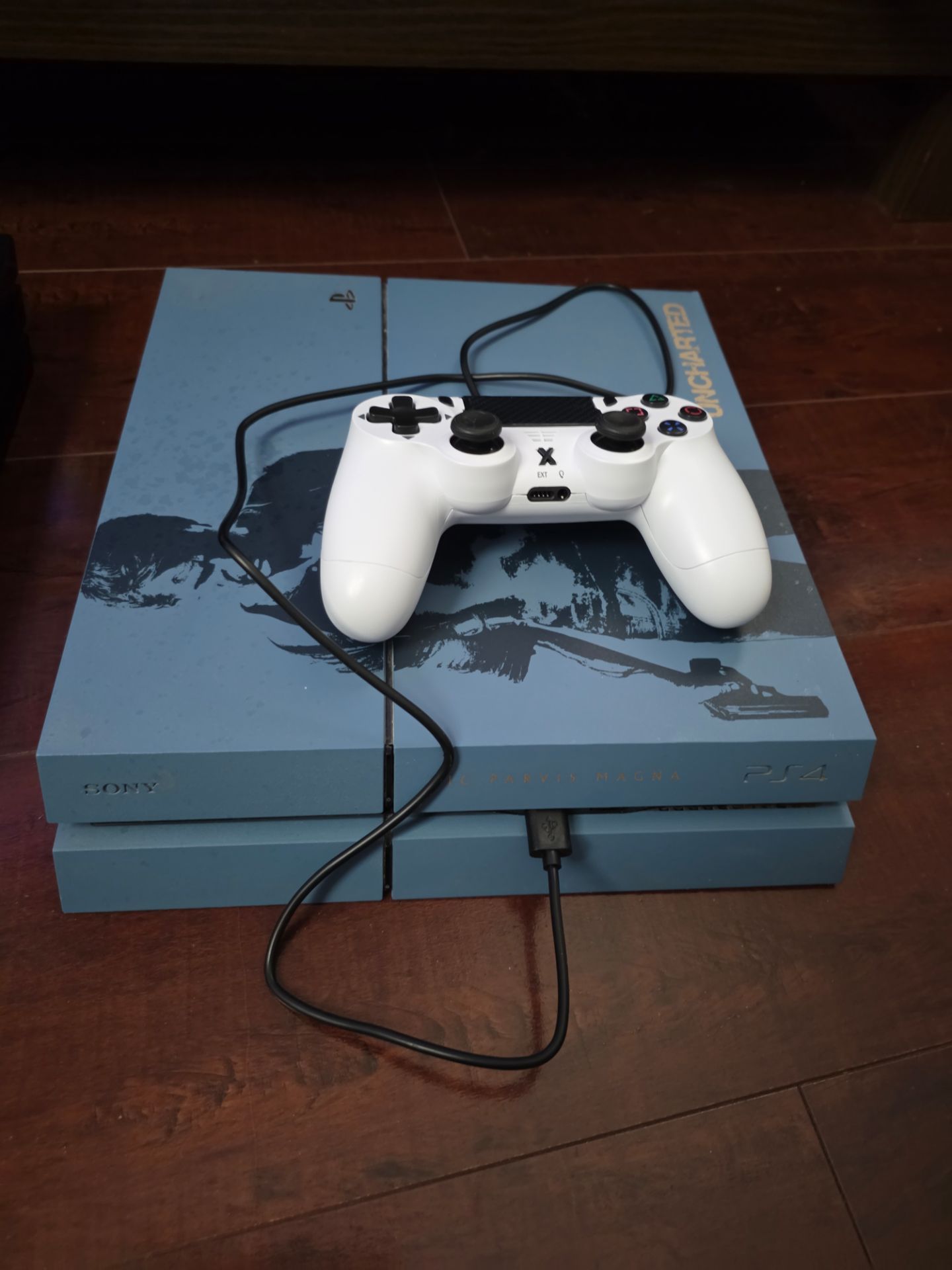 Uncharted ps4 edition (Read Description)