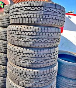 225/65/17 Goodyear vendo un set de llantas usadas excelente condiciones de vida las 4 ✅🤩I am selling a set of used tires, all 4 in excellent living c