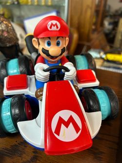 Jakks Pacific World of Nintendo Mario Kart 8 Mini RC Racer featuring Mario in his standard kart