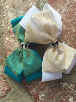 Gold glitter bows
