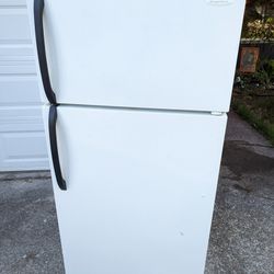 Frigidaire Refrigerator Working Fridge 