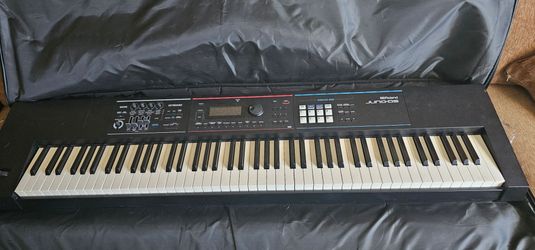 Roland JUNO-DS 88-key Synthesizer Keyboard