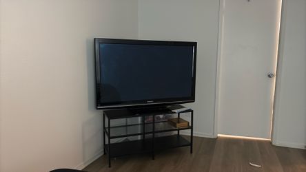 TV & Stand