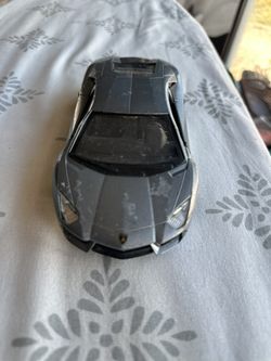 Toy Lamborghini Aventador LP 700-4 