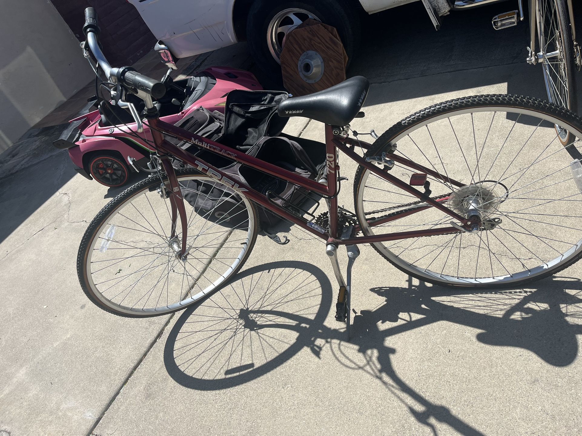 MultiTrack Trek Bike