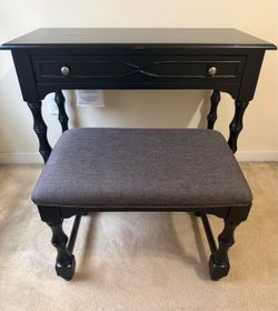 Desk and Chair Set — $150 — Pickup Today!