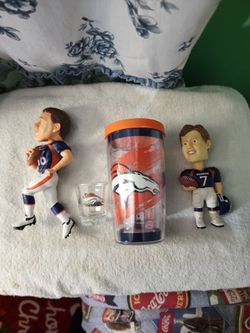Denver Broncos Collectibles Set – Bobbleheads, Tumbler & Shot Glass