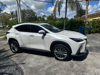 2022 Lexus NX 350h AWD Hybrid — $33,500 FIRM