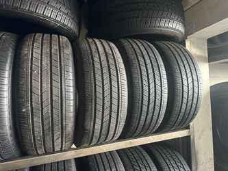 SET OF TIRE 215 50 17 MICHELIN 85% LIFE