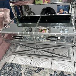 Silver And Mirror Coffee Table 
