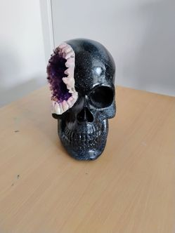 Amethyst Geode Skull