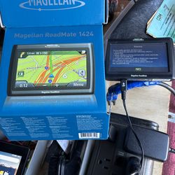 Garmin GPS with supply  antique