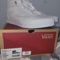 VANS Sk8-Hi. Kids Size 5